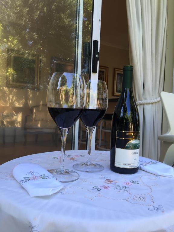 Francolin Manor Bed & Breakfast Hermanus Bagian luar foto