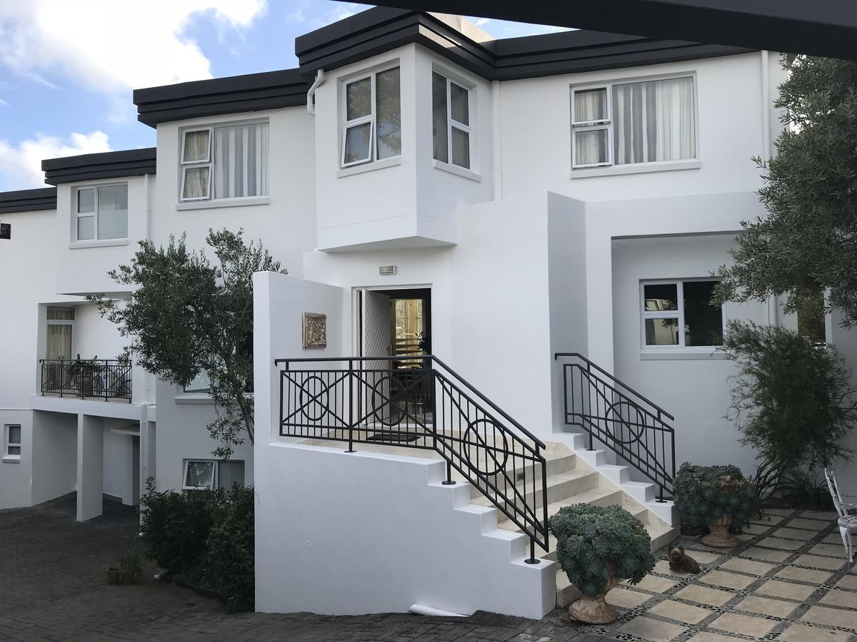 Francolin Manor Bed & Breakfast Hermanus Bagian luar foto