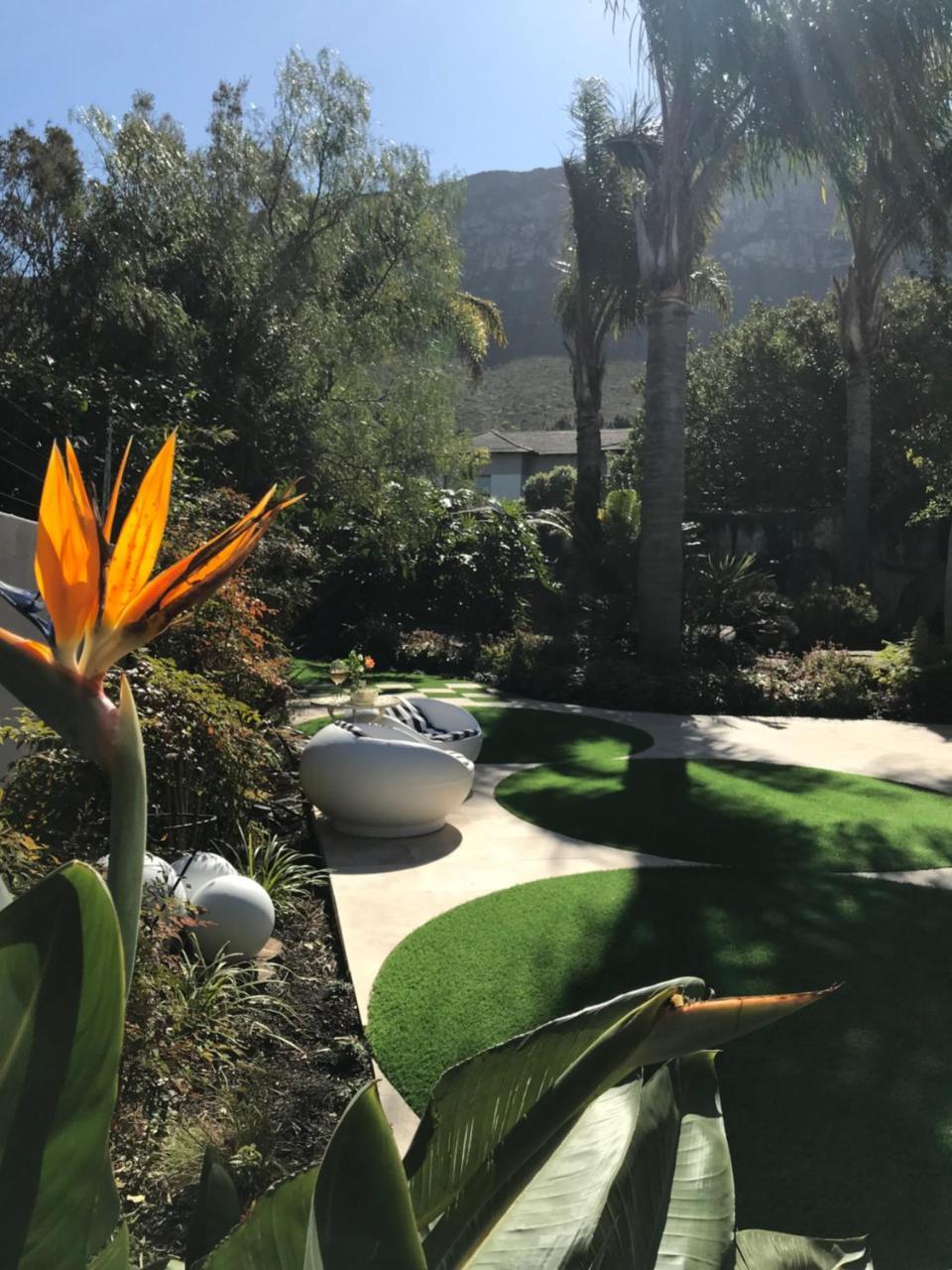 Francolin Manor Bed & Breakfast Hermanus Bagian luar foto