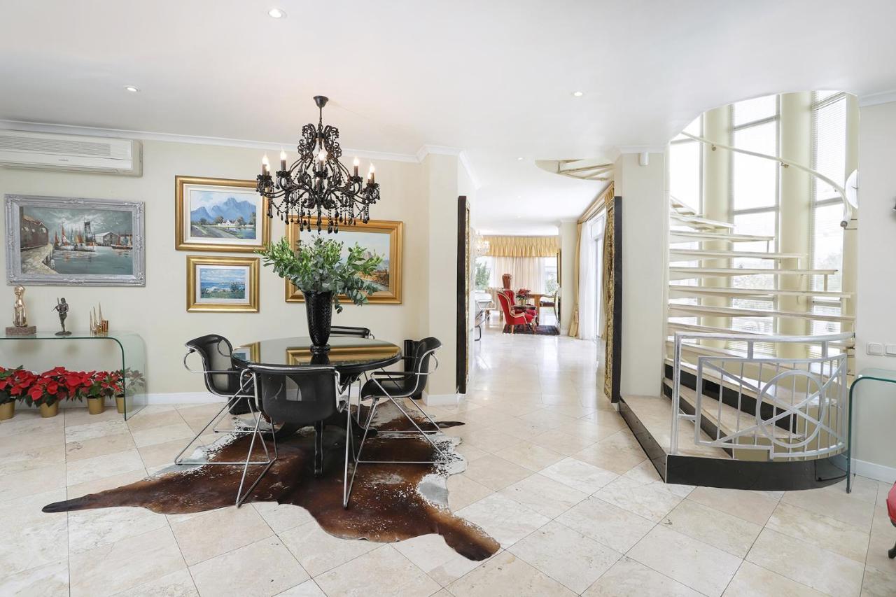 Francolin Manor Bed & Breakfast Hermanus Bagian luar foto